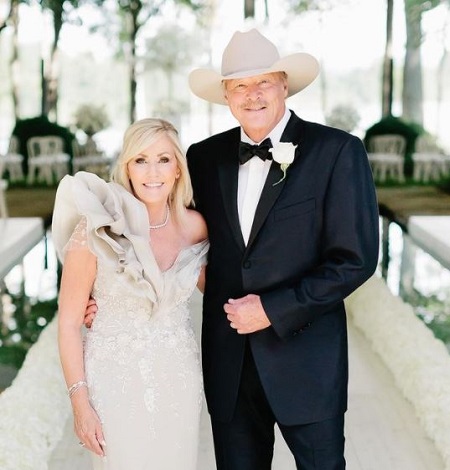 Alan Jackson and his wife Denise Jackson are celebrating their 42nd marriage anniversary blissfully